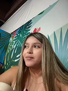 lunablossom_ stripchat live cam model
