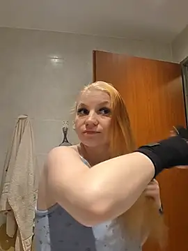 LiyaKasper stripchat live cam model