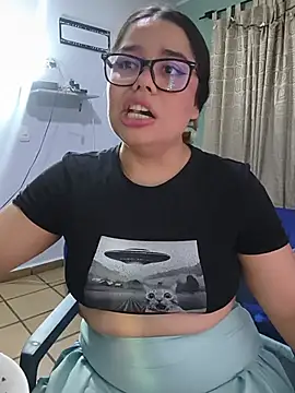 Eimy__saenz stripchat live cam model