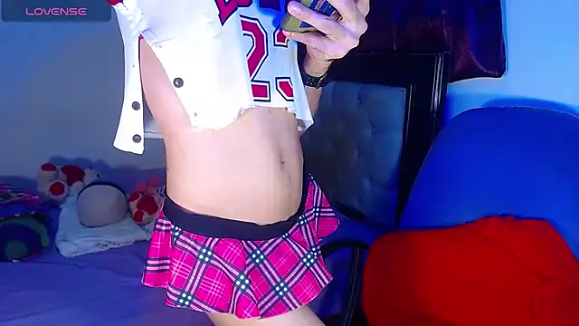 Pamelanicole stripchat live cam model
