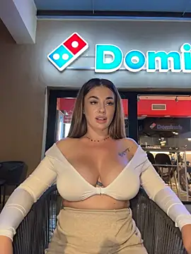 IsabellaEtthan stripchat live cam model