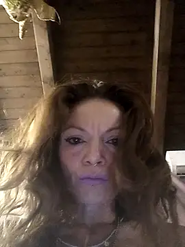 vampvanna23 stripchat live cam model