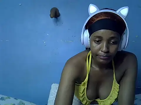 Slim_shy stripchat live cam model