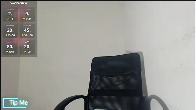 GrayHornyX stripchat live cam model
