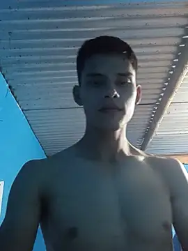 Allileth stripchat live cam model