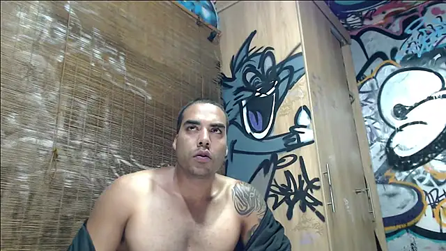 Justin_Frank stripchat live cam model