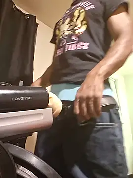 MrDaddyBbSnake stripchat live cam model
