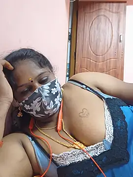 yalini1431 stripchat live cam model