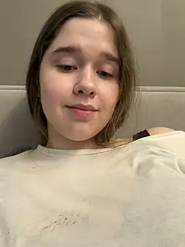 HornyGirlH stripchat live cam model
