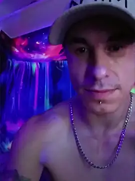 --D-a-D-D-y- stripchat live cam model