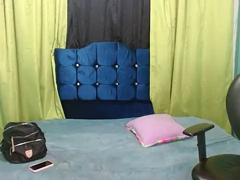 Violettadreams stripchat live cam model