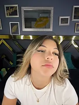 AngelBlushXXX stripchat live cam model