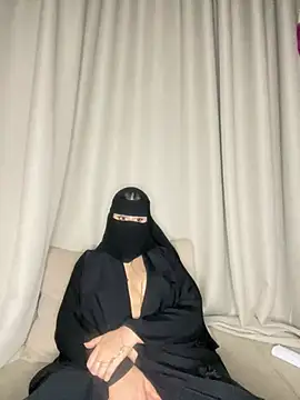 Big-peach stripchat live cam model