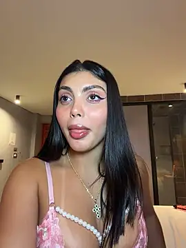 zui_lu stripchat live cam model