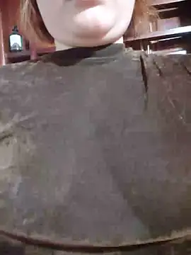 -Tara-a stripchat live cam model