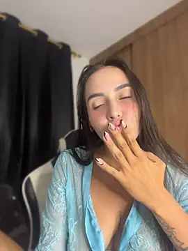 ScarletDarkMuse stripchat live cam model