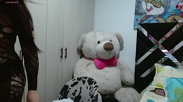 SarithaBunny stripchat live cam model