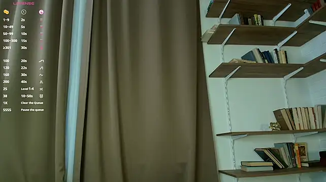 KelleCullison stripchat live cam model