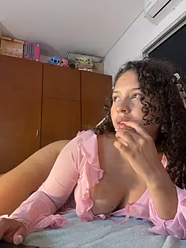 Shara_dreams stripchat live cam model