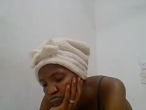Hotty_cool stripchat live cam model