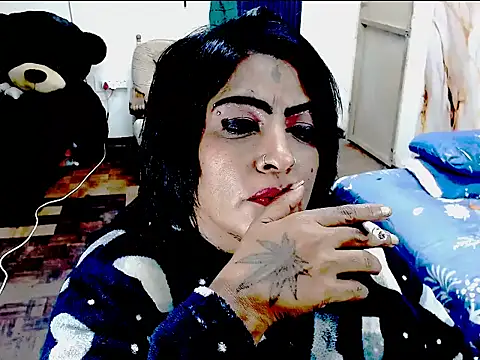 Indiancatz2 stripchat live cam model