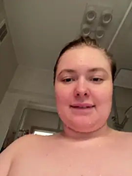 DeniMilkyyyyy stripchat live cam model
