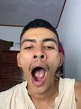 sorry-mom69 stripchat live cam model