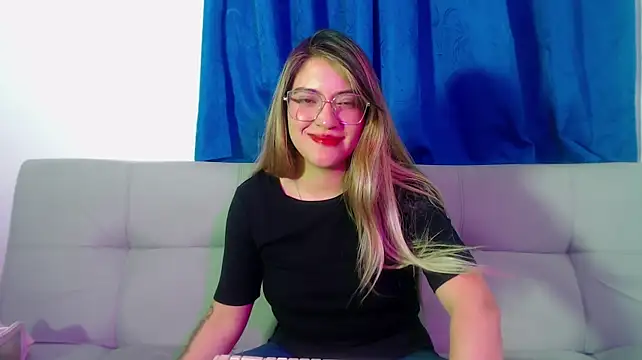 hannajonnes0 stripchat live cam model