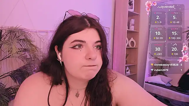 Siena_aa stripchat live cam model
