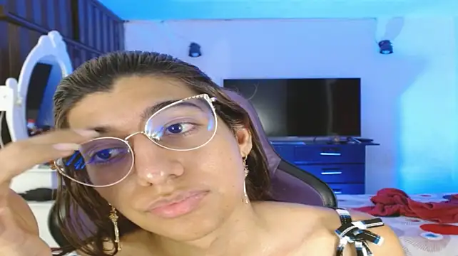 Alanni_parker stripchat live cam model