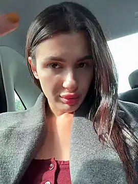 MiraReach stripchat live cam model