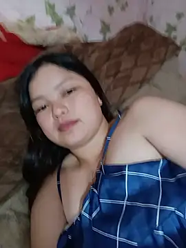 _XoiXoi232_ stripchat live cam model
