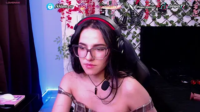 khloe_srr stripchat live cam model