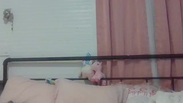 babyally2 stripchat live cam model