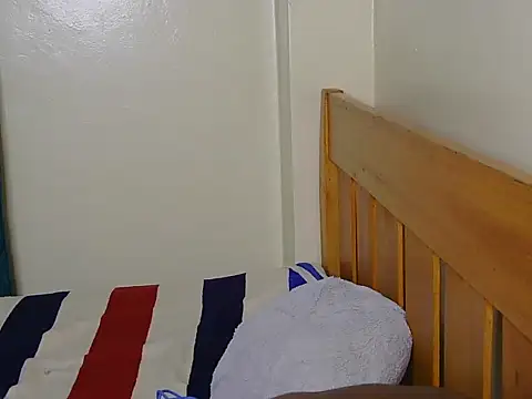 Leigh254 stripchat live cam model