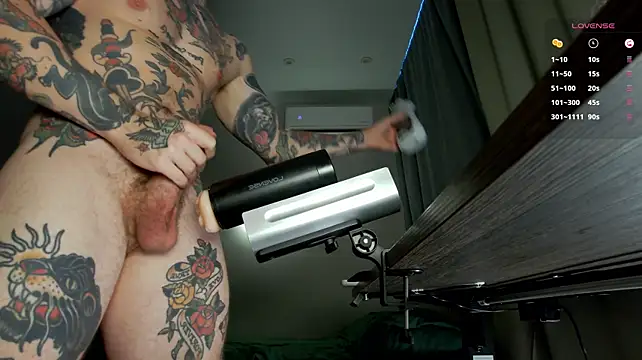 Tommy_cat stripchat live cam model