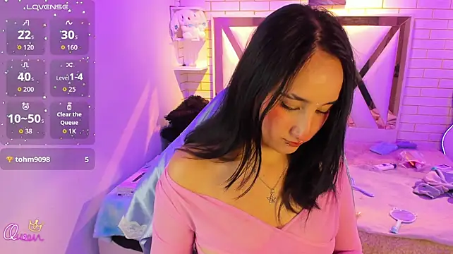 Lua_bloom_ stripchat live cam model