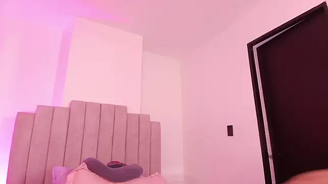 _twiggy_ stripchat live cam model