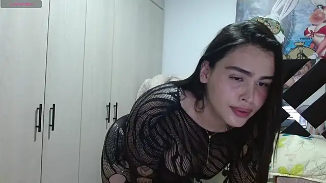 SarithaBunny stripchat live cam model