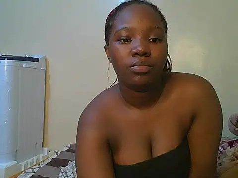 Legit_queene stripchat live cam model