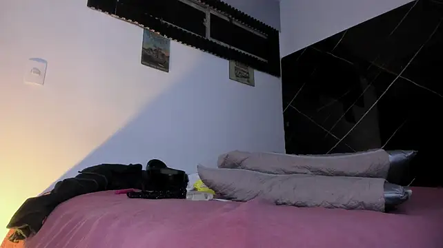 Stephane_rouse stripchat live cam model