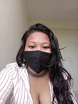 Nightlife-Queen stripchat live cam model