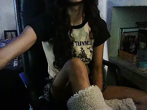 exude_diya stripchat live cam model