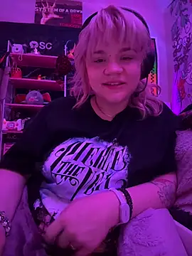 Cutiepiespanks stripchat live cam model