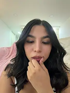 CharlotteGraay stripchat live cam model