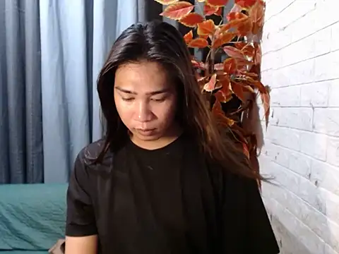 ODALISQUE_MIA stripchat live cam model