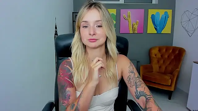 LilFleurish stripchat live cam model