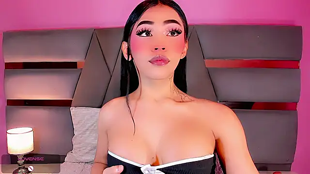 Aleisha_Beaumont stripchat live cam model