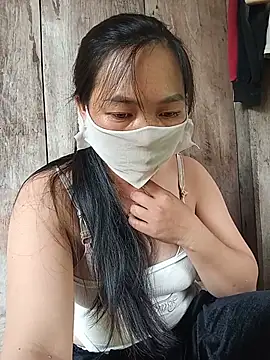 Hiha-nn stripchat live cam model