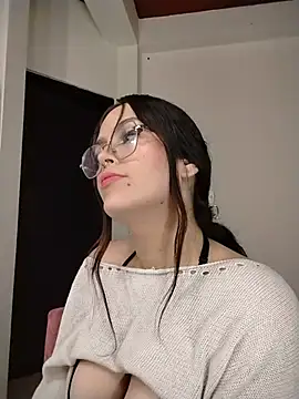 Ela_Tompson stripchat live cam model